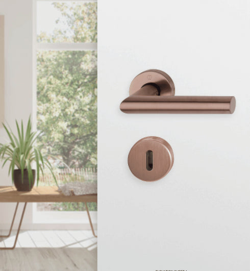 HOPPE Amsterdam Quick-Fit door handle set with Resista finish for interior doors.